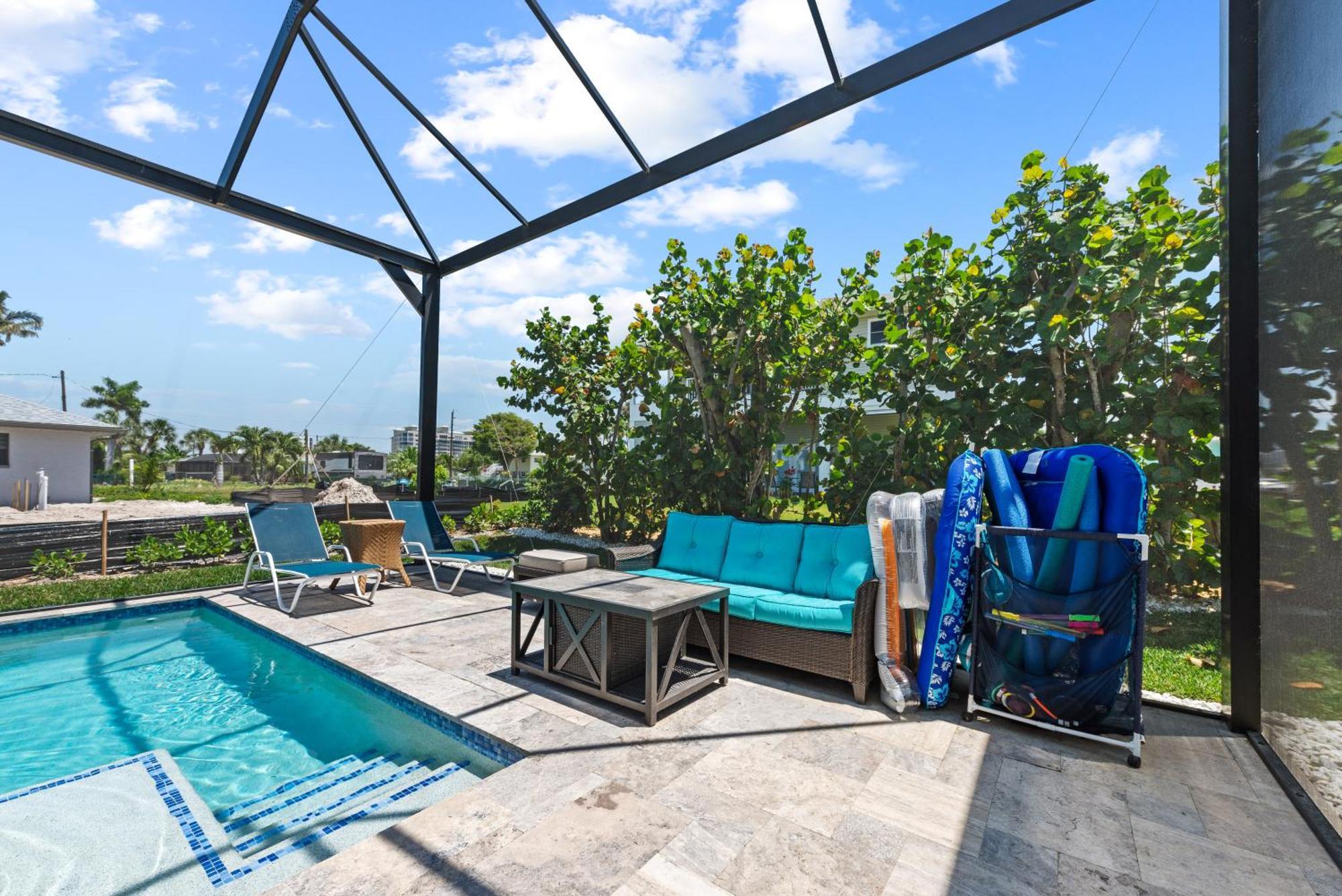 Heated Pool Home Steps To The Beach Fort Myers Beach Exterior photo